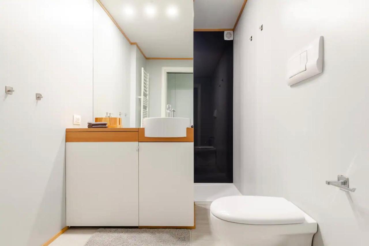 Design Spacious Loft In Navigli - Hosted By Sweetstay Milan Exterior photo