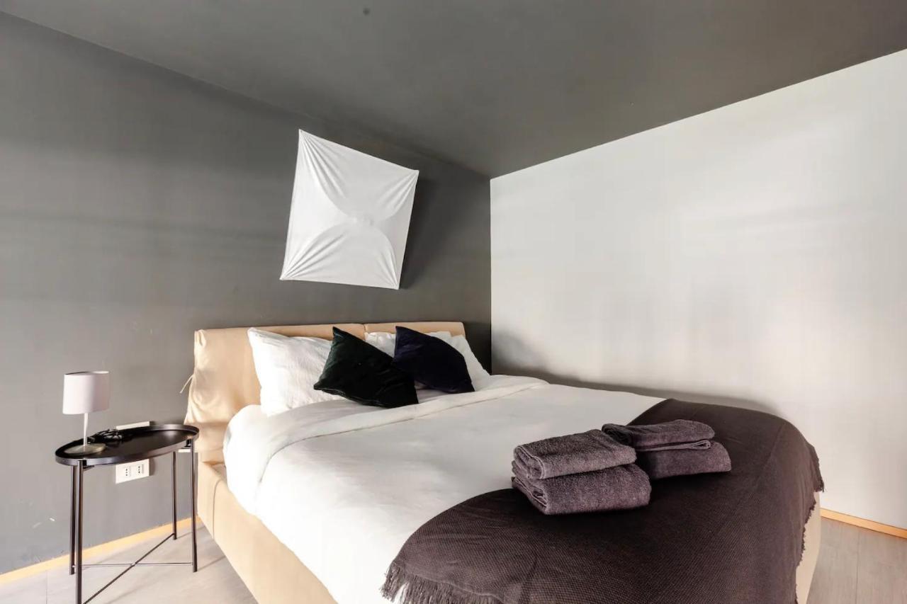 Design Spacious Loft In Navigli - Hosted By Sweetstay Milan Exterior photo